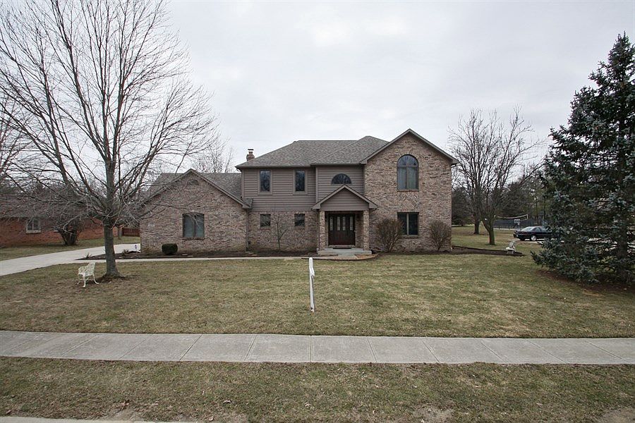 1st image of 6373 Red Oak Dr