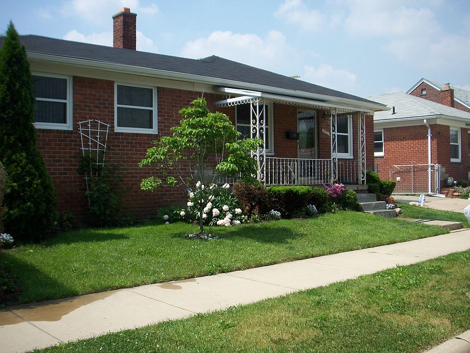 1st image of 21528 Avalon St
