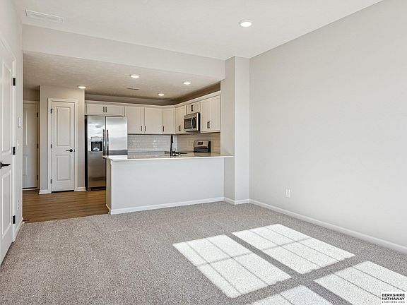 5th image of 4723 E 21st Ave