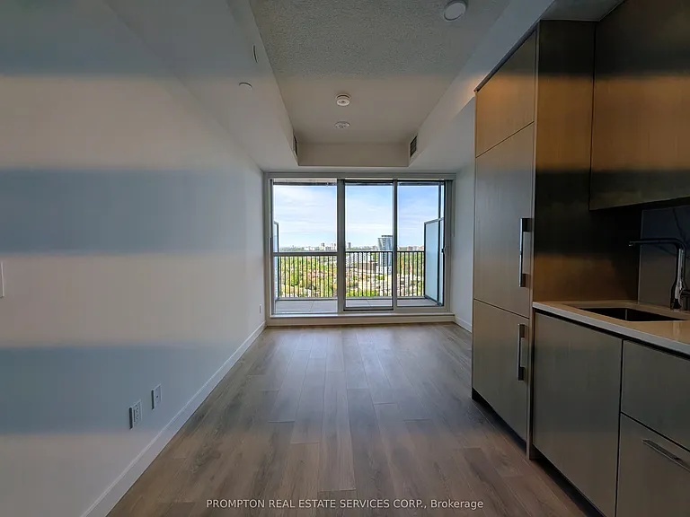 18 Esther Shiner Blvd #2207 — Photo 5