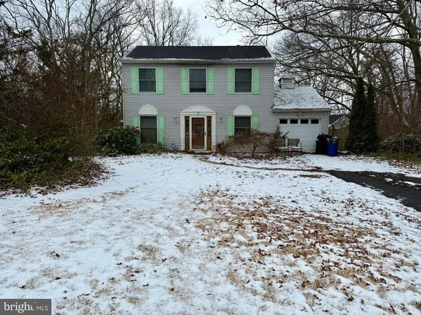 102 Highland Dr, Barnegat, NJ 08005