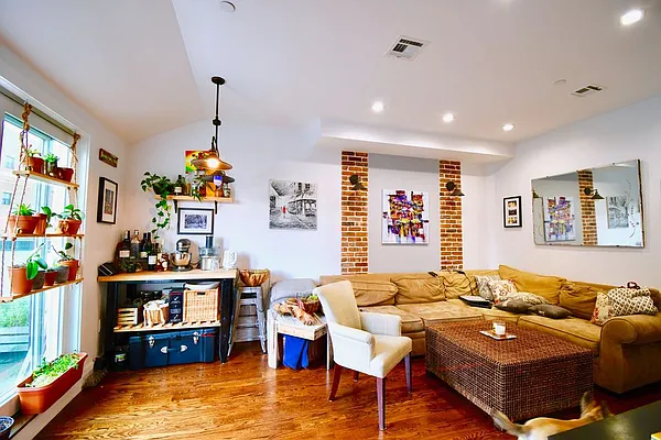 Rented by Brick&Mortar | media 16