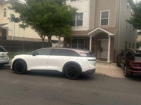 572 S 11th St, Newark, NJ