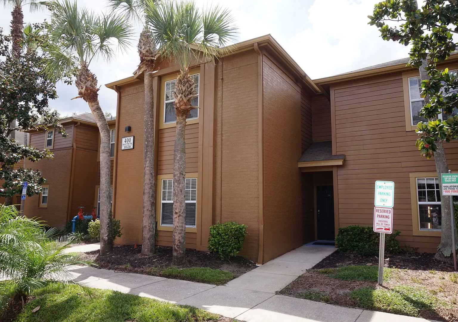 400 Summit Ridge Pl — Photo 1