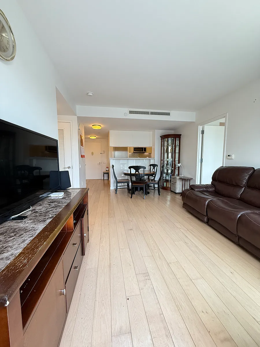 Building Photo - 13835 39th Ave #4B