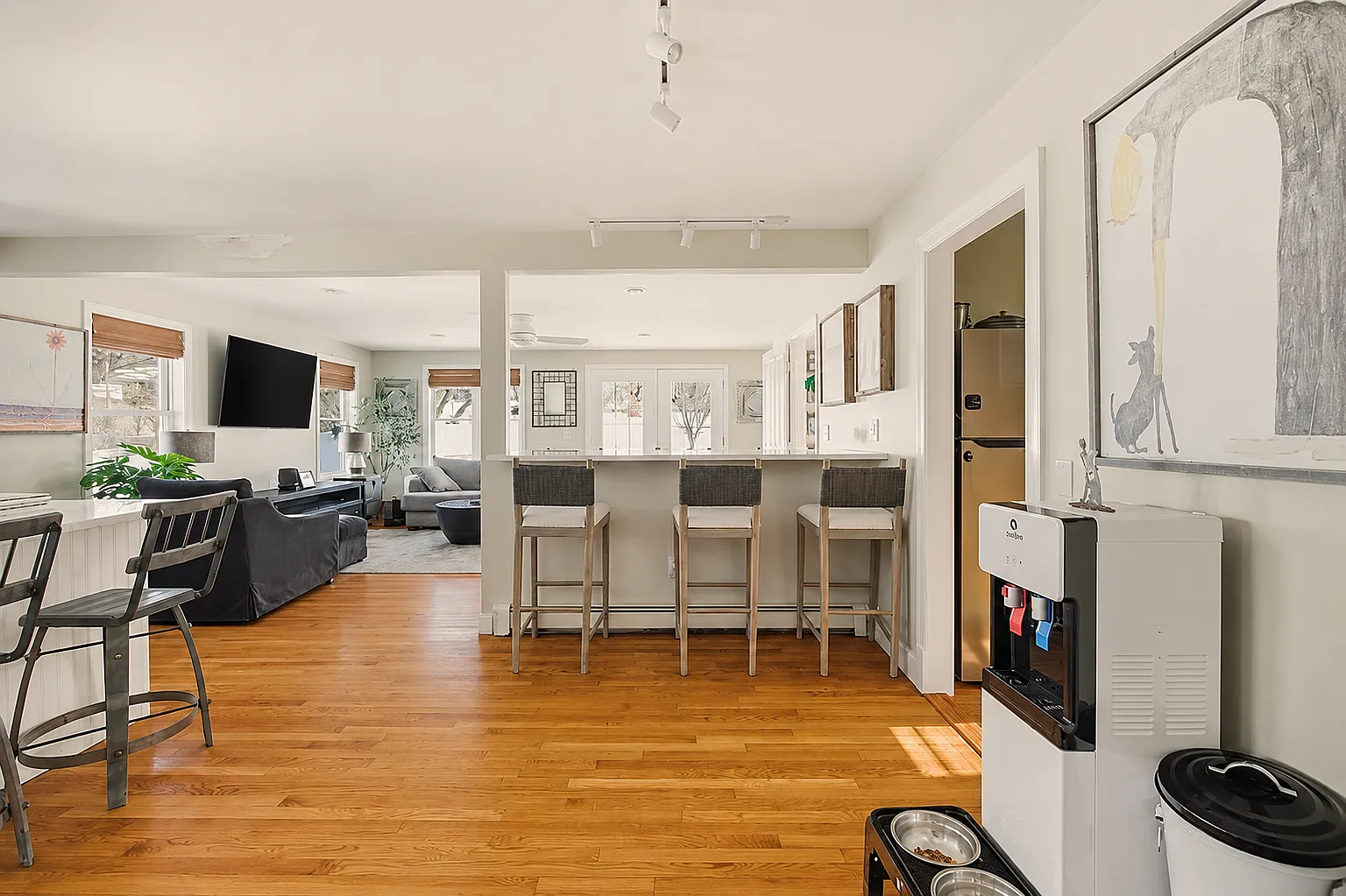 3 bed, 1764 sqft, $3,650 — Photo 4