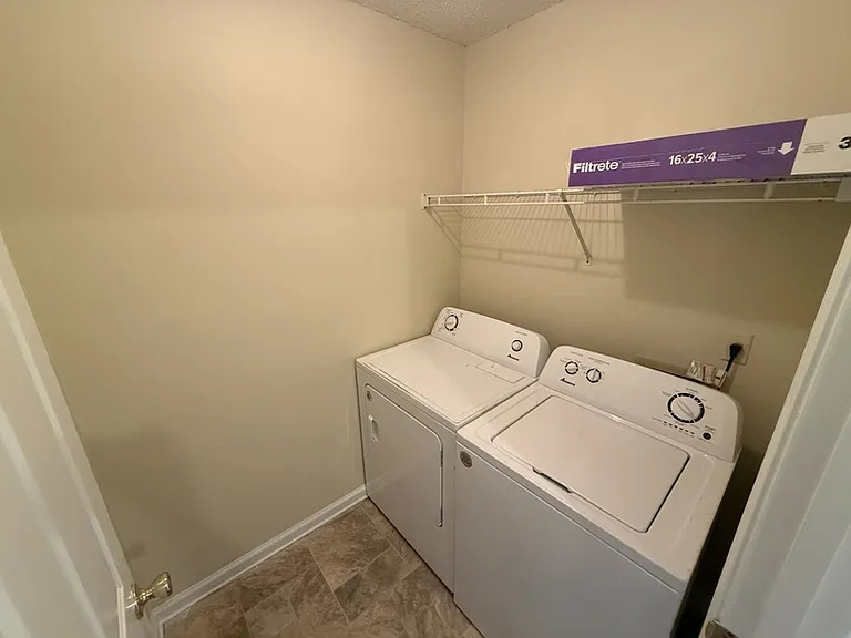 10011 Woodland Pine Cv W — Photo 42