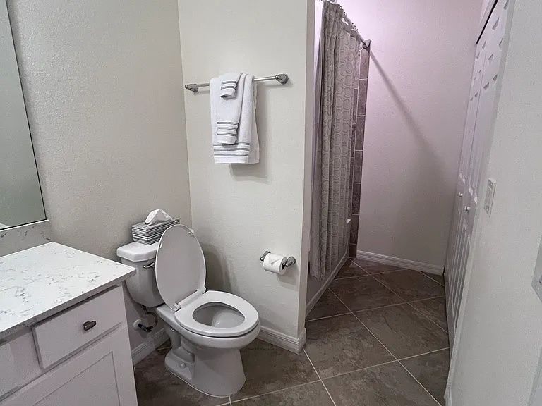 17520 Gawthrop Dr #403 — Photo 16
