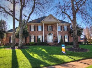 3037 Saint Johns Dr, Murfreesboro, TN 37129