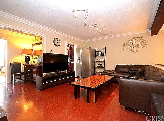 5th image of 9040 Tobias Ave APT 105