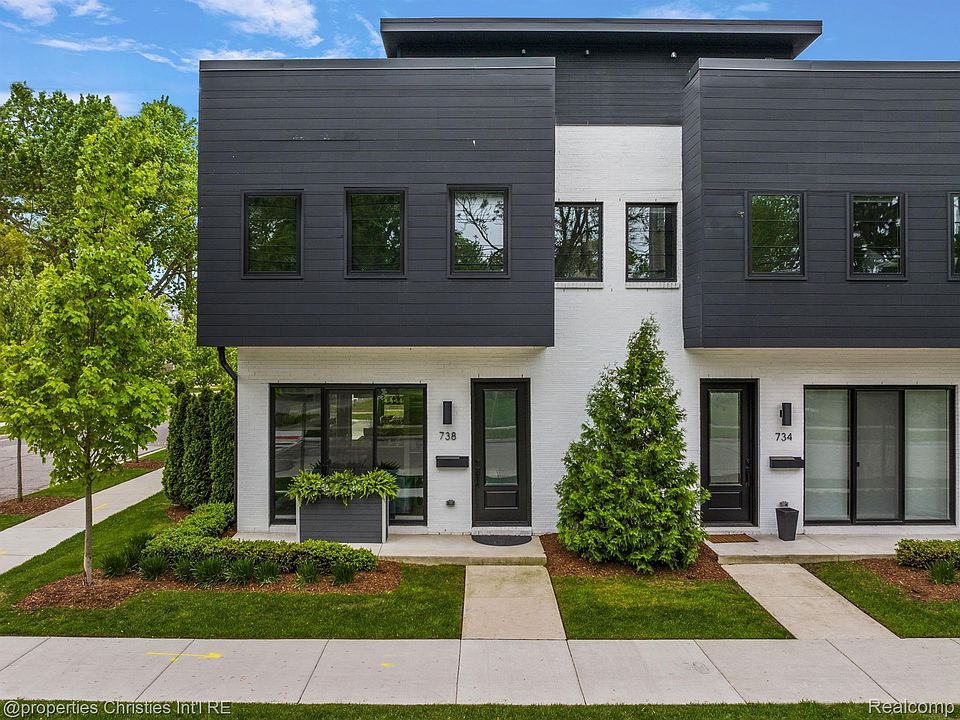 1st image of 738 E Parent Ave
