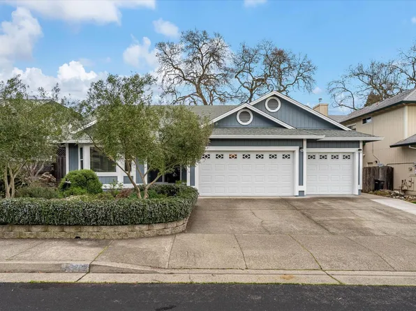 9232 Piccadilly Circle, Windsor, CA 95492
