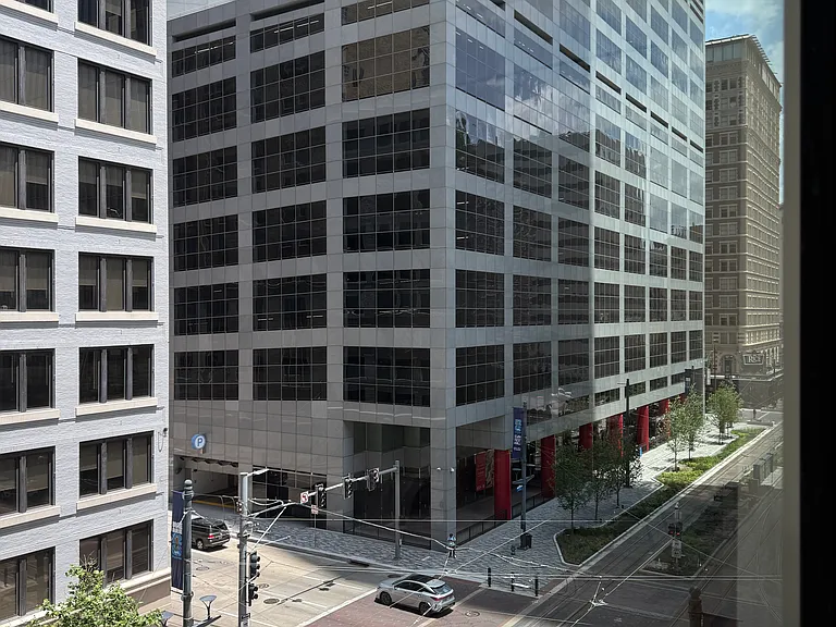705 Main St #402 — Photo 8