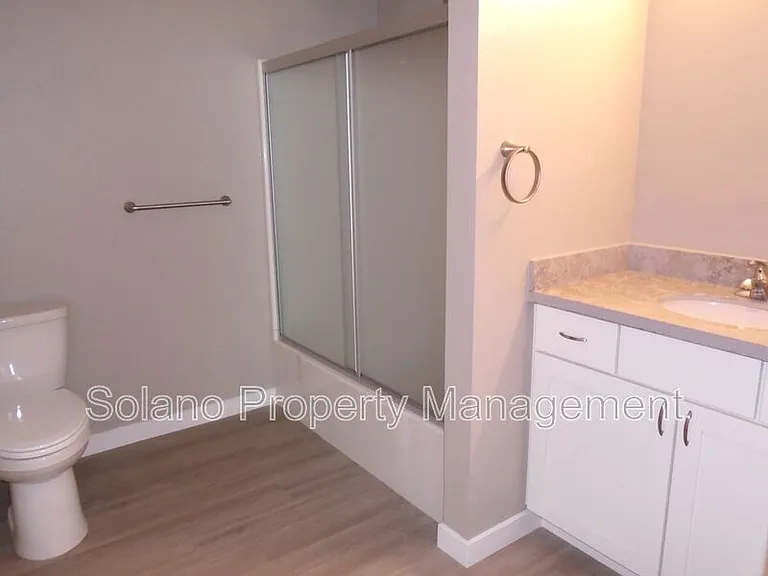 2401 Broadway St #107 — Photo 13