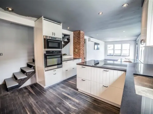 107 Tallman Ave, Portsmouth, RI 02871