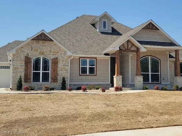 1400 Brianne Dr, Booneville, AR 72927