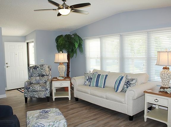 5th image of 216 Little Bay St #1381