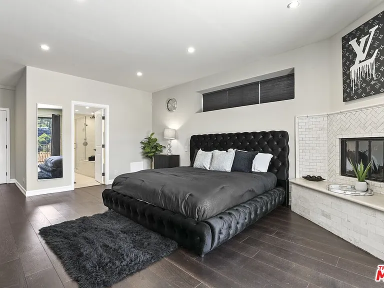5940 Manola Way — Photo 14