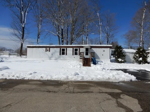 1 Heritage Dr, Warren, MA 01083