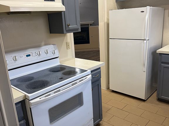 5th image of 312 Casie Ct #312