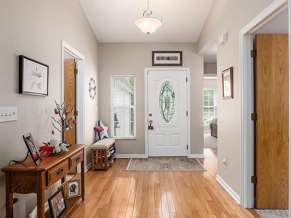 4th image of 4989 Edgeley Dr