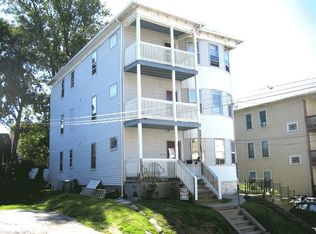 12 Bourne St, Worcester, MA 01606