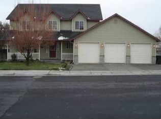 979 E Hurlburt Ave, Hermiston, OR 97838