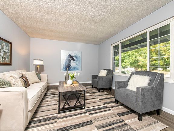 5th image of 108 Cashew Blossom Dr