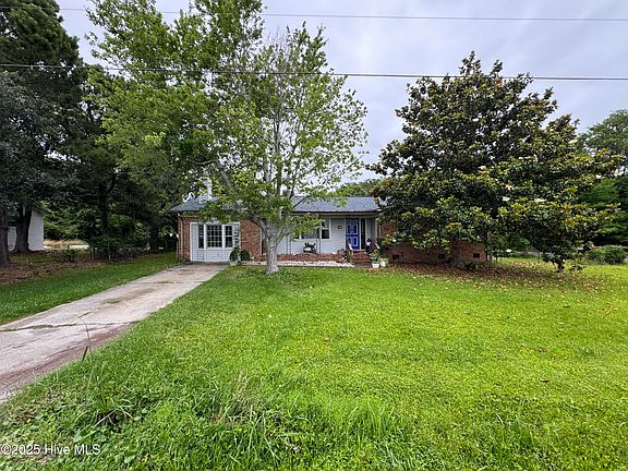 3rd image of 309 N Channel Haven Drive