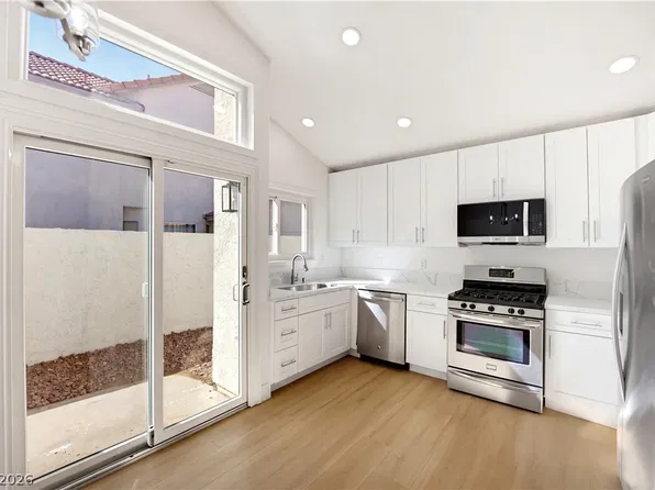 3312 Sturbridge Cir, Las Vegas, NV 89129