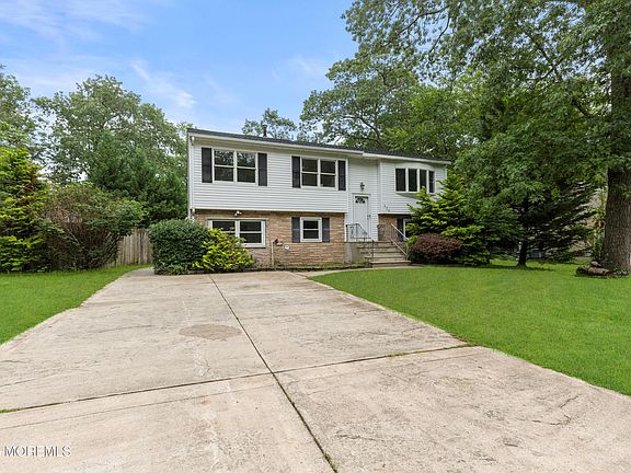 3rd image of 424 River Terrace