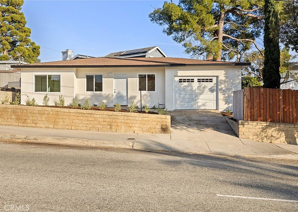 1st image of 4132 La Crescenta Ave