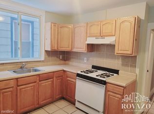 28 N 19th St #11251136, East Orange, NJ 07017