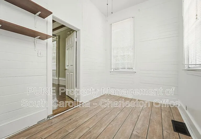 51 Smith St #A — Photo 8