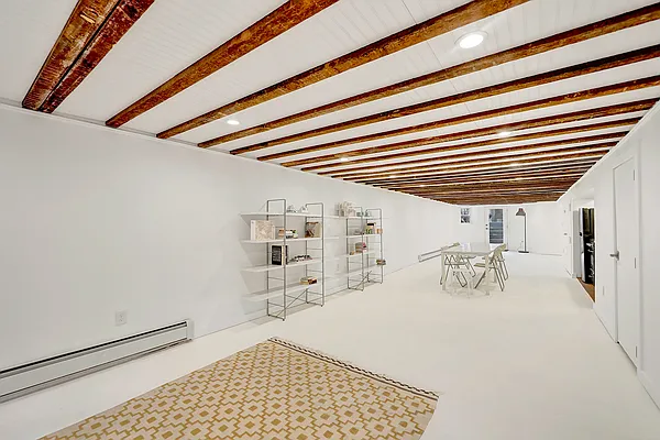 Sold by Keller Williams Realty Empire | media 25