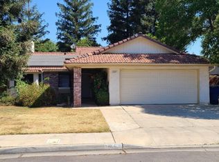 1864 E Eclipse Ave, Fresno, CA 93720