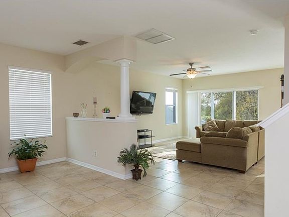 4th image of 18017 Cypress Bay Pkwy