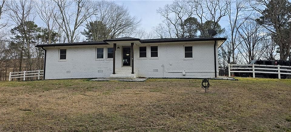 2nd image of 1585 Jimmy Dodd Rd