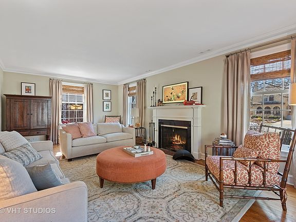 5th image of 2411 Lawndale Ave