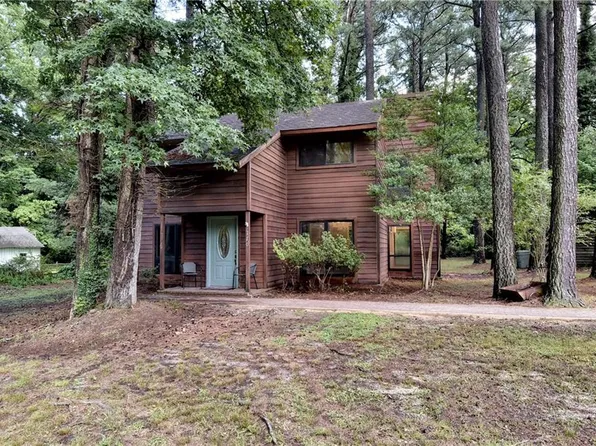 170 E Magnolia Ave, West Pt, VA 23181