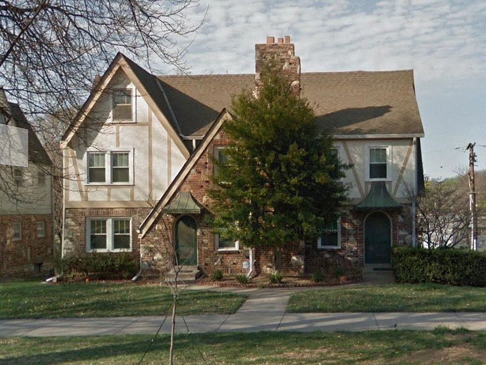 1st image of 450 E Meyer Blvd