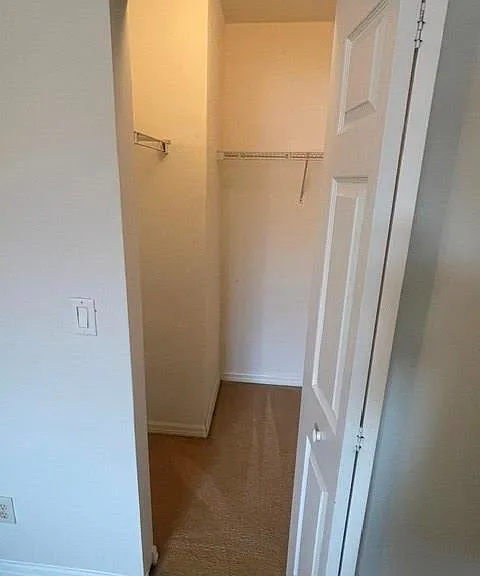 9528 Brookville Ct — Photo 14
