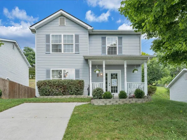 2004 4th St, Radford, VA 24141