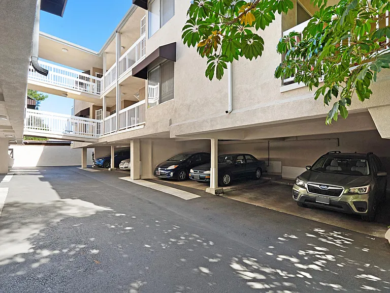 2266 Cazador Dr #4 — Photo 5
