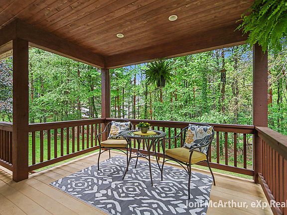 4th image of 5888 Blakely Dr NE