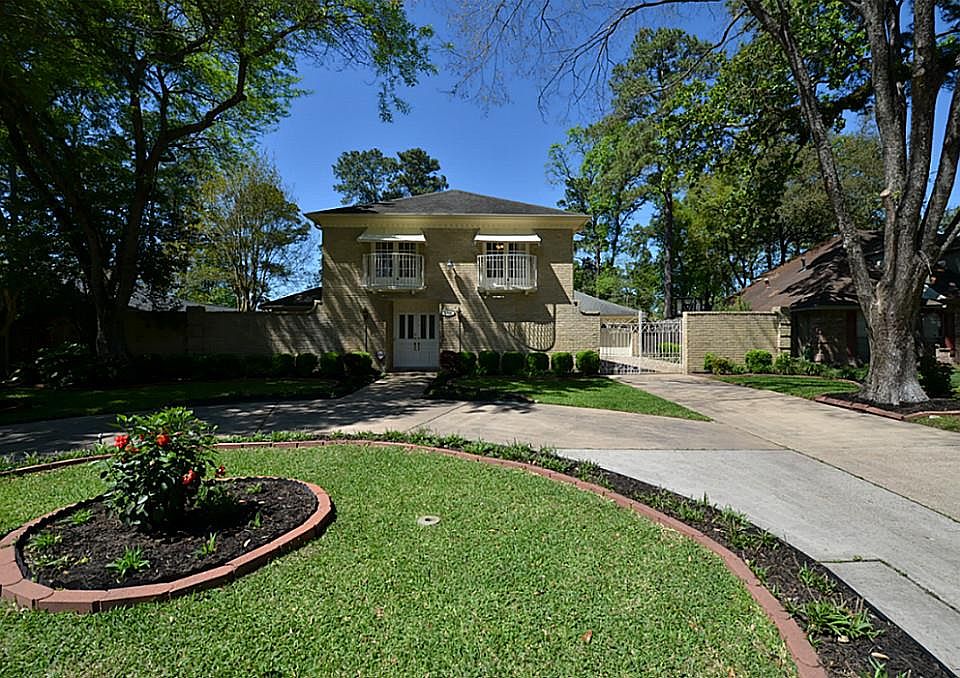 1st image of 5714 Bermuda Dunes Dr