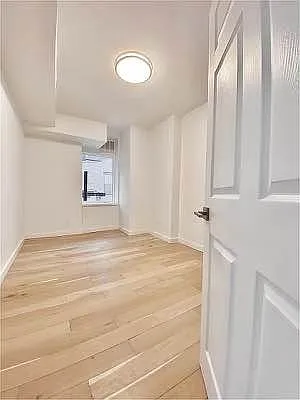 Rented by Aviram Garma, LREB | media 9