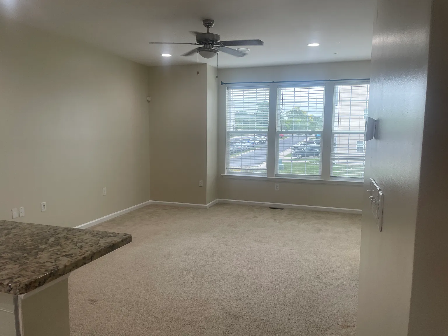 62 Corporate Blvd — Photo 3
