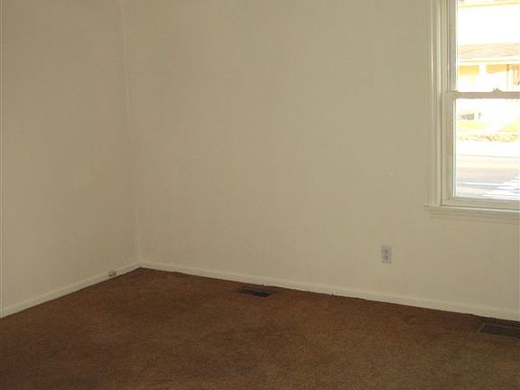 720 #1 Living Room