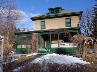 91 Cottage St, Amherst, MA 01002